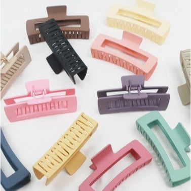 Matte Jumbo Cut Out Rectangle Claw