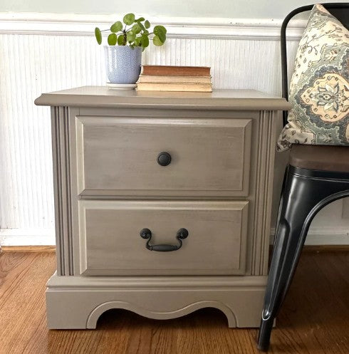 Rethunk Junk Resin Paint in Taupe
