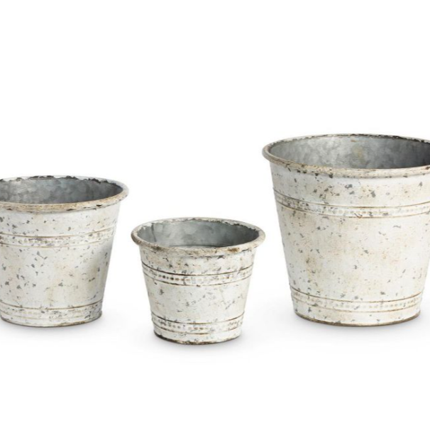 Whitewashed Tin Pot Cover