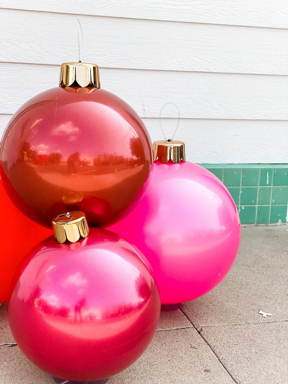 Holiball The Inflatable Ornament® 18 Inch