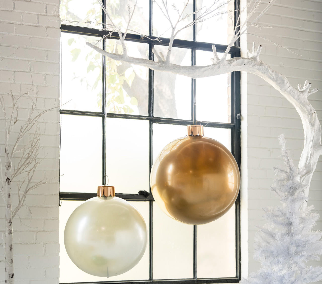 Holiball The Inflatable Ornament® 18 Inch