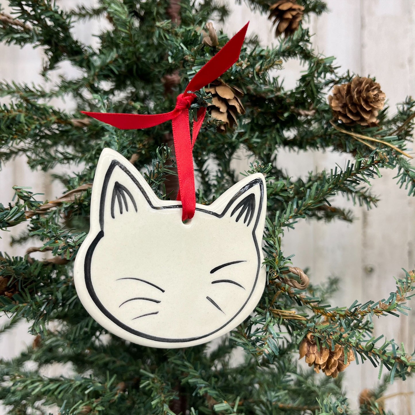 Personalizable Cat Face Ornament