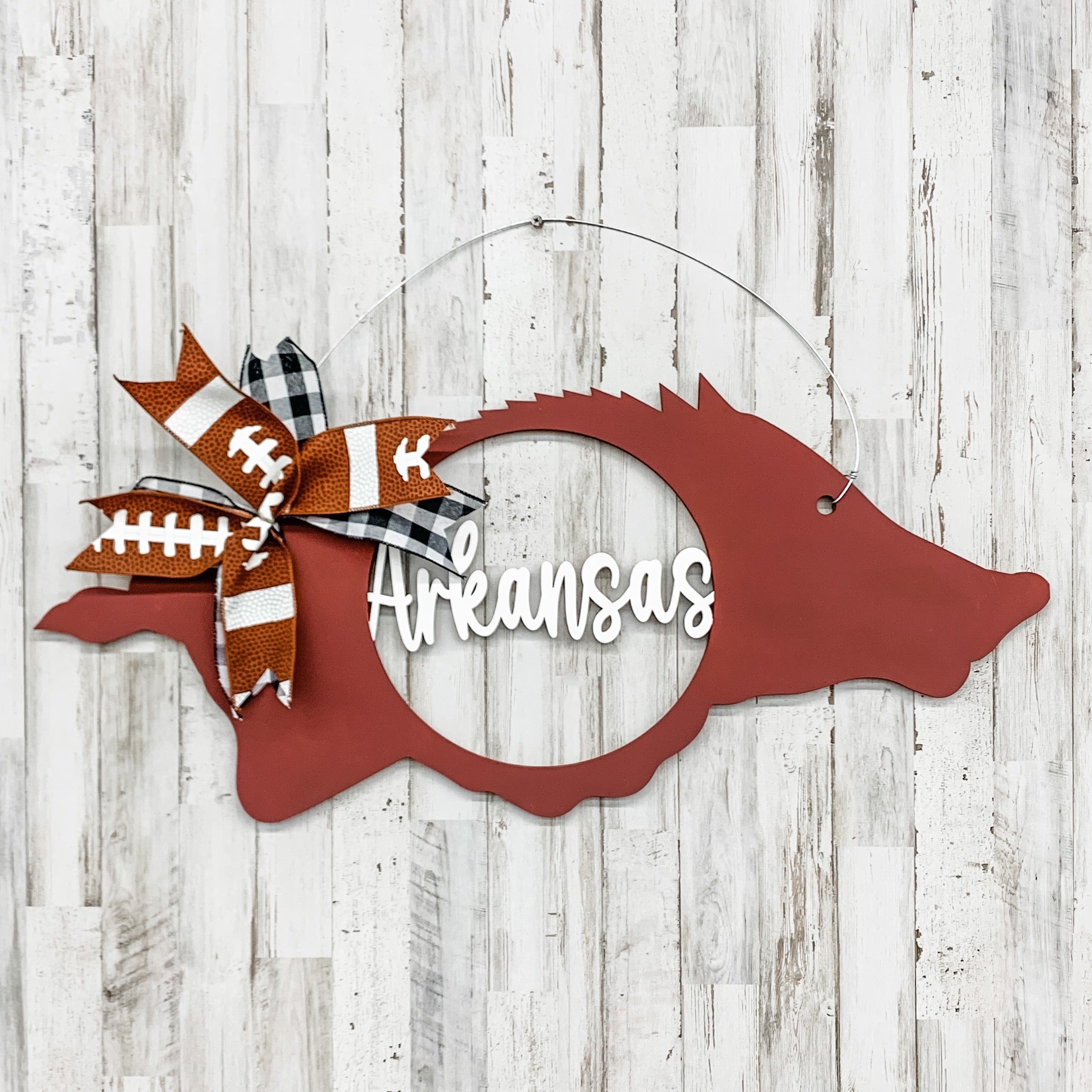 https://highcottondecor.com/cdn/shop/files/DoorHanger-RazorbackHog.jpg?v=1693243400