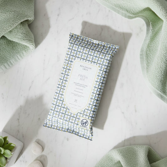 Pack of Beekman 1802 Fresh Air wipes with checkered design