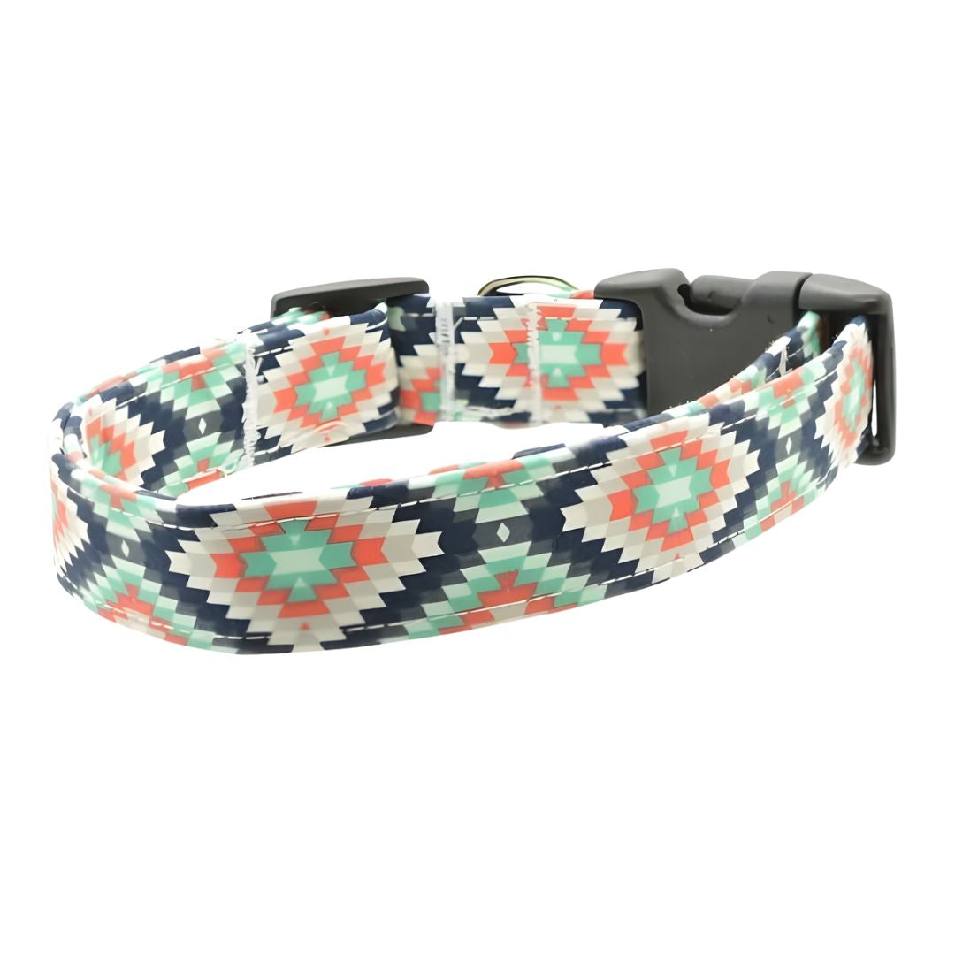 Dog collar with geometric pattern on a white background - Kilim Aztec Dog Collar