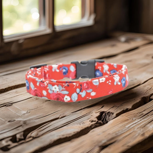 Red Roses Collar