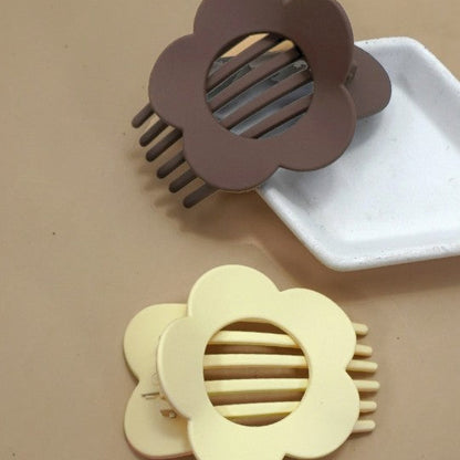 Lay Flat Flower Hair Claw